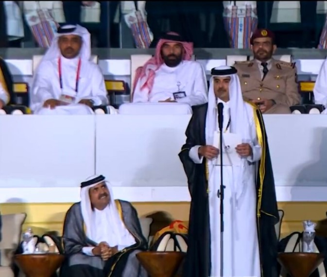 نظرات حمد إلى تميم.. كأس عالم