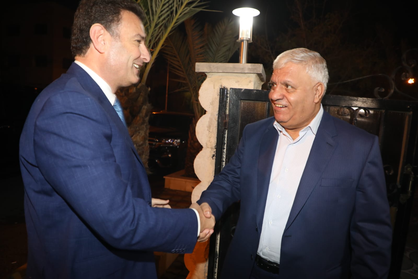 اول عزومة لأحمد الصفدي.. عشاء في