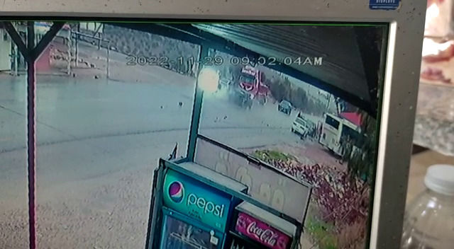 فيديو مروّع.. لتصادم الحافلة والمركبة على