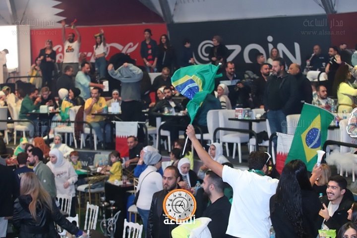 سعد ابو تايه يشعل حماسة خيمة