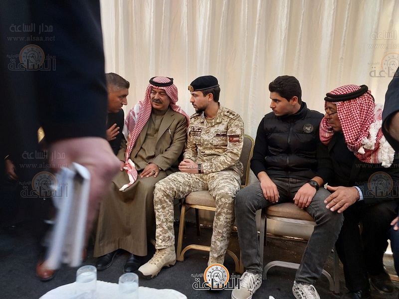 ولي العهد الامير الحسين يقدم العزاء