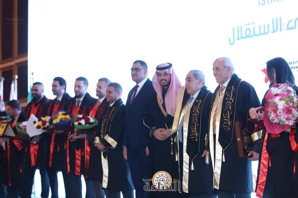 مستشفى الاستقلال يحتفل بتخريج الفوج الأول