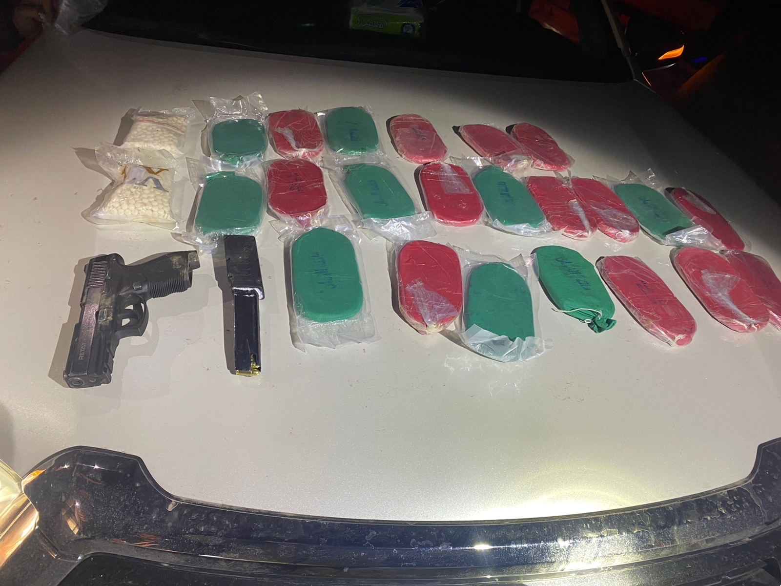 مكافحة المخدرات تلقي القبض على تاجري