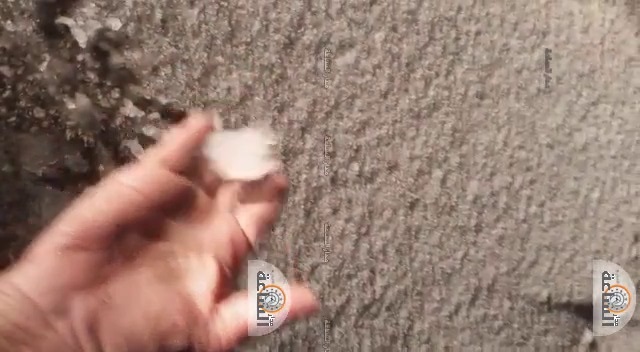 وبدأت الثلوج بالتراكم في سوف جرش