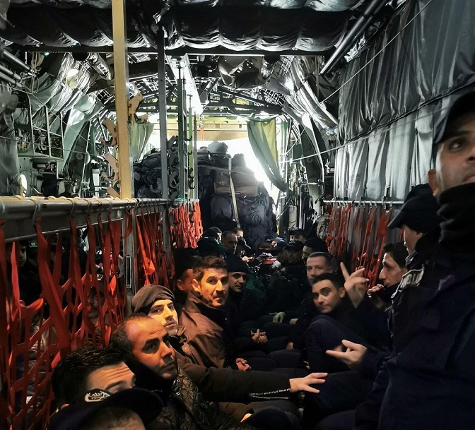 طائرة السي ون ثيرتي الأردنية.. والمركب