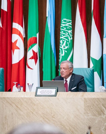 الملك: لا يمكن لمنطقتنا أن تنعم