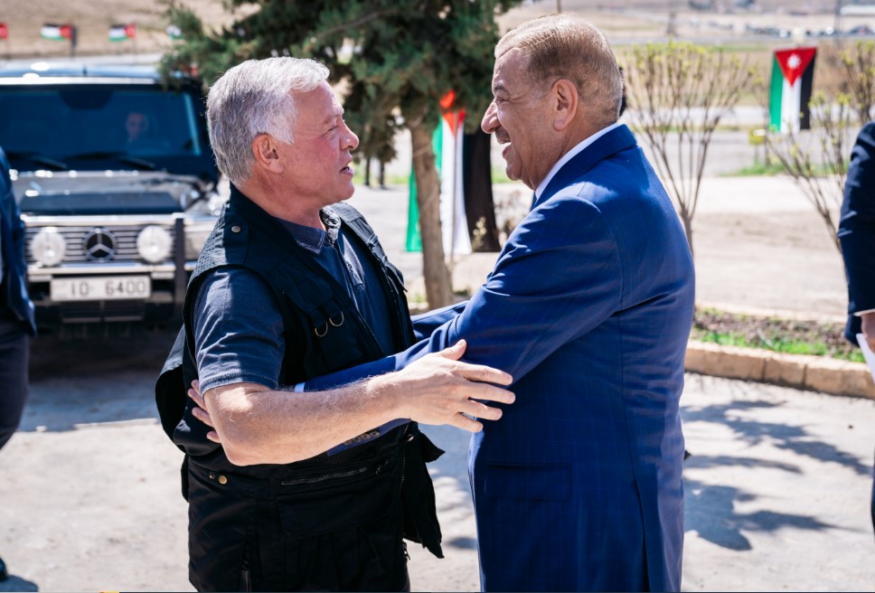 الملك يهاتف عبد الكريم الدغمي معزيا