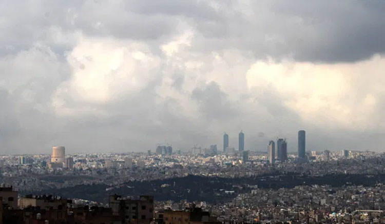 حالة عدم استقرار جوي وهطول للأمطار