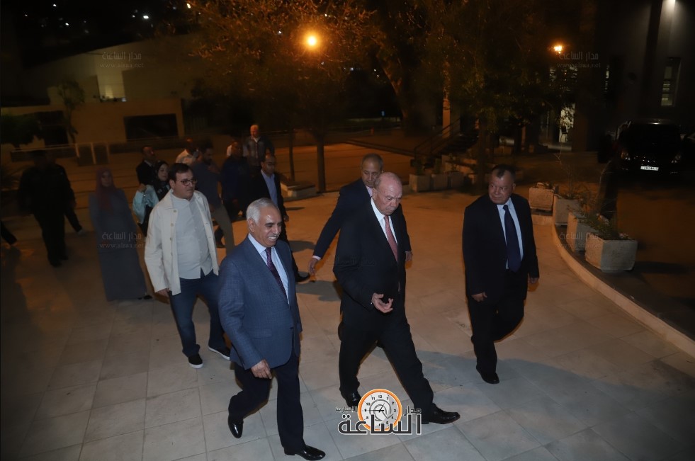 فيصل الفايز: وسائل التواصل الاجتماعي حرفت