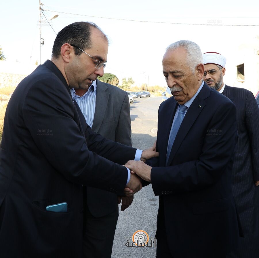 مندوبا عن الملك.. العيسوي يعزي عشيرة