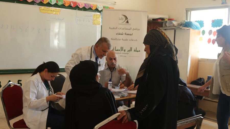 862 مريضا استفادوا من اليوم الطبي