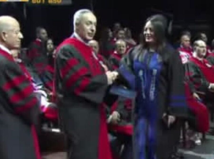 دنيا عاطف سمارنه.. مبارك