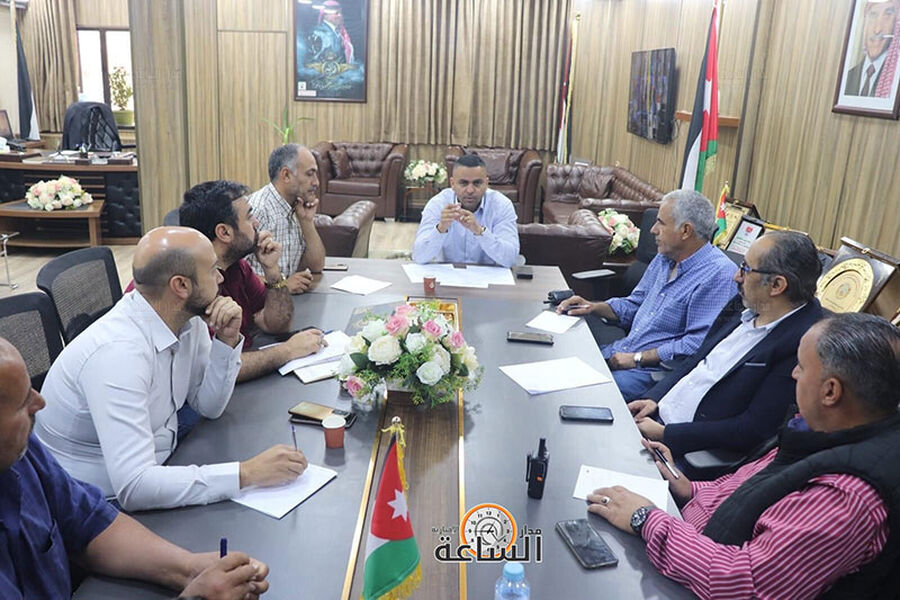 رئيس بلدية الجيزة يعقد اجتماعا لإعداد