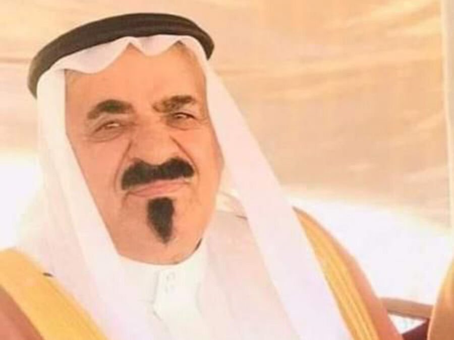 النائب الأسبق الشيخ بخيت الحجايا في