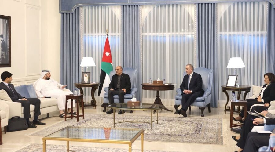 الخصاونة يلتقي محمّد حسن السّويدي (صور)