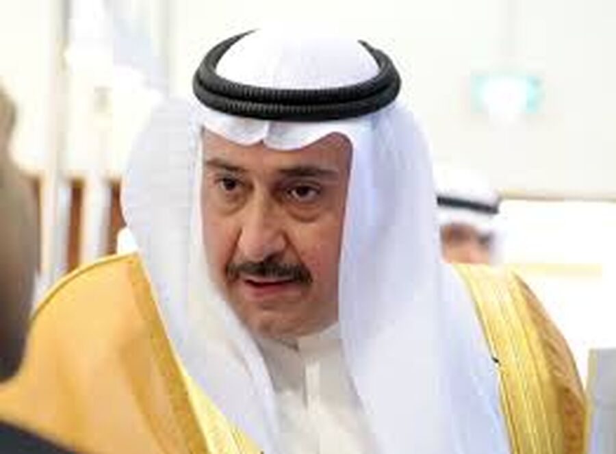 الشيخ فيصل الحمود الصباح يعزي الشريف