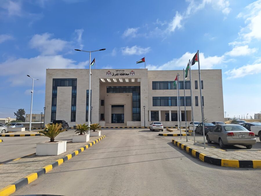 مبنى محافظة المفرق يتحول إلى خلية