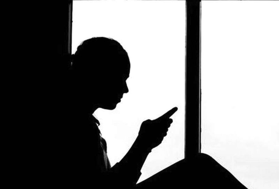 ثلاثيني أردني يقع فريسة بيد فتاة