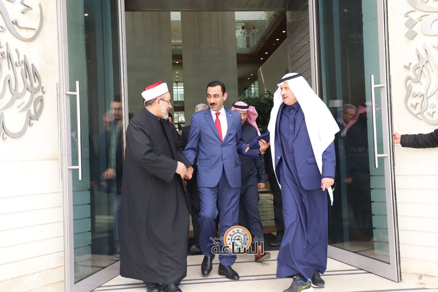 السفير السديري يودع المشاركين في برنامج