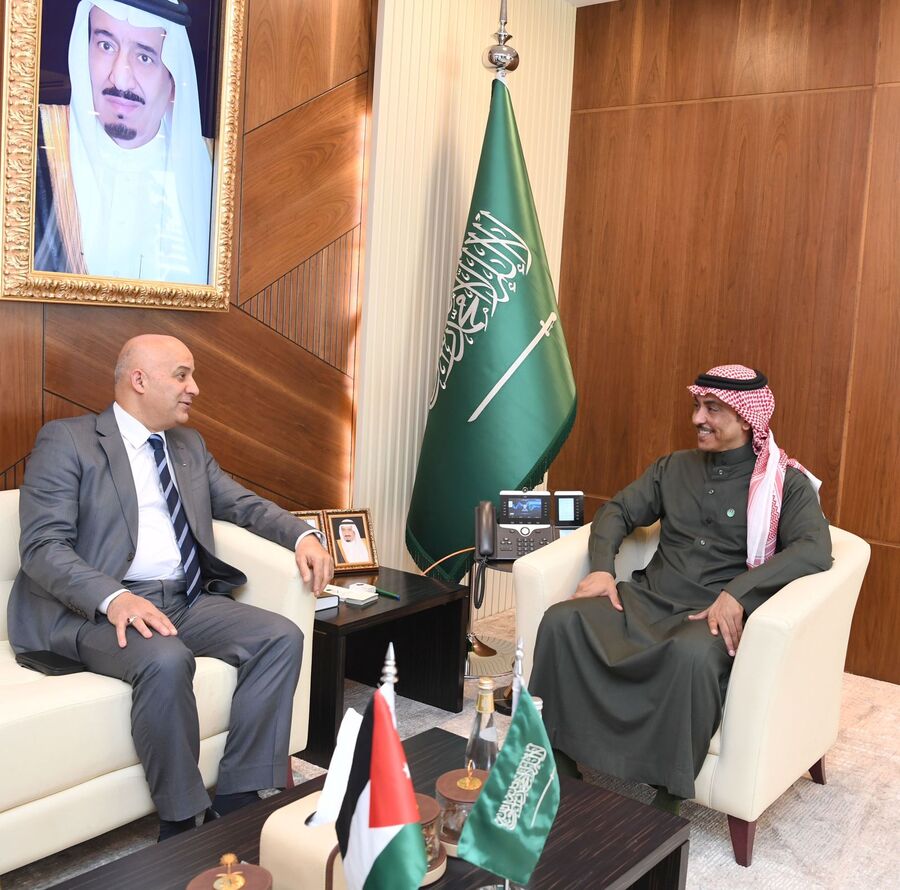 المبيضين يلتقي وزيري الإعلام السعودي والثقافة