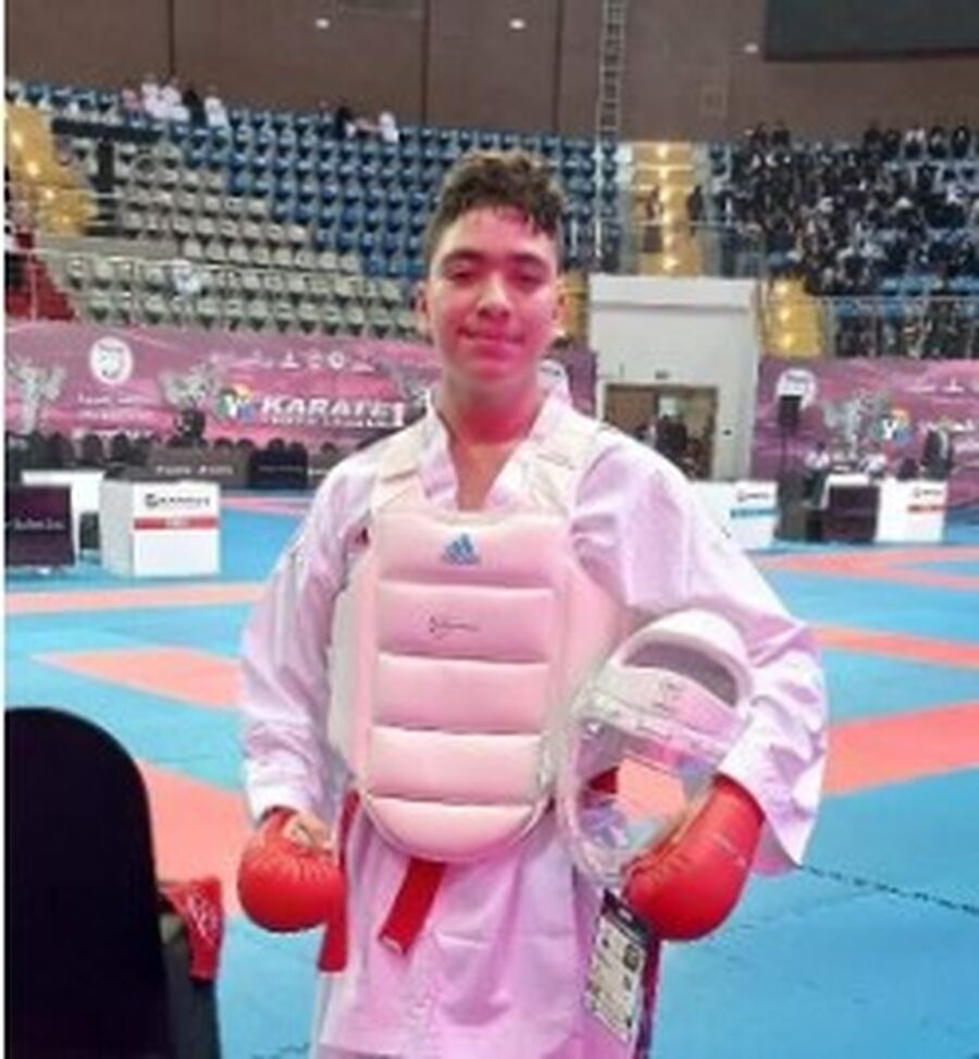 ذهبية بالكراتيه لـ قاسم العمري في