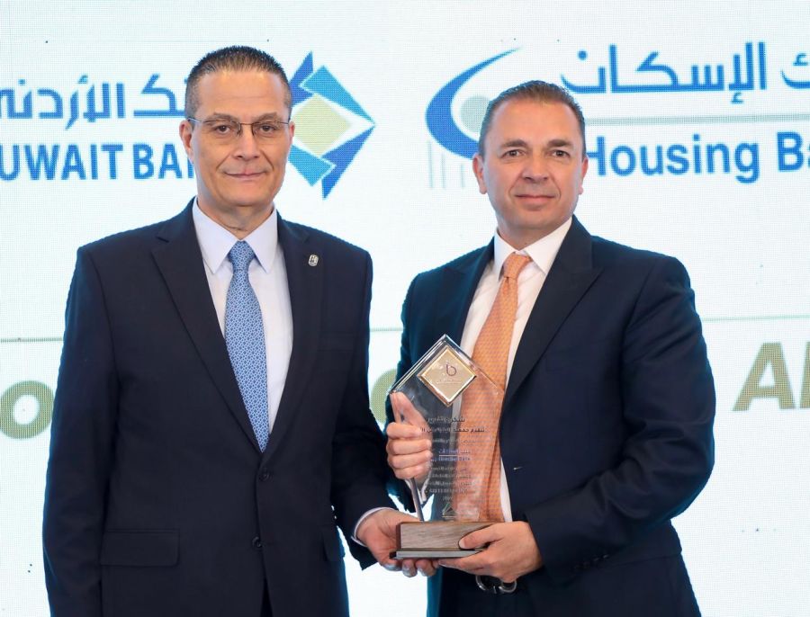 بنك الإسكان الراعي الذهبي لمنتدى التمويل