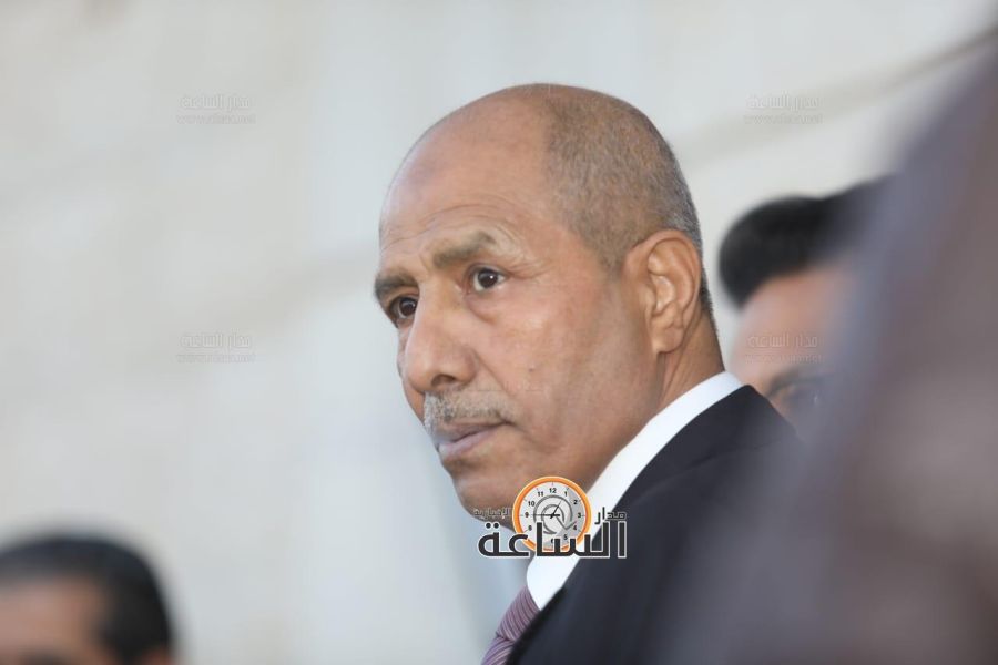 إحالة مدير عام الاحوال المدنية والجوازات