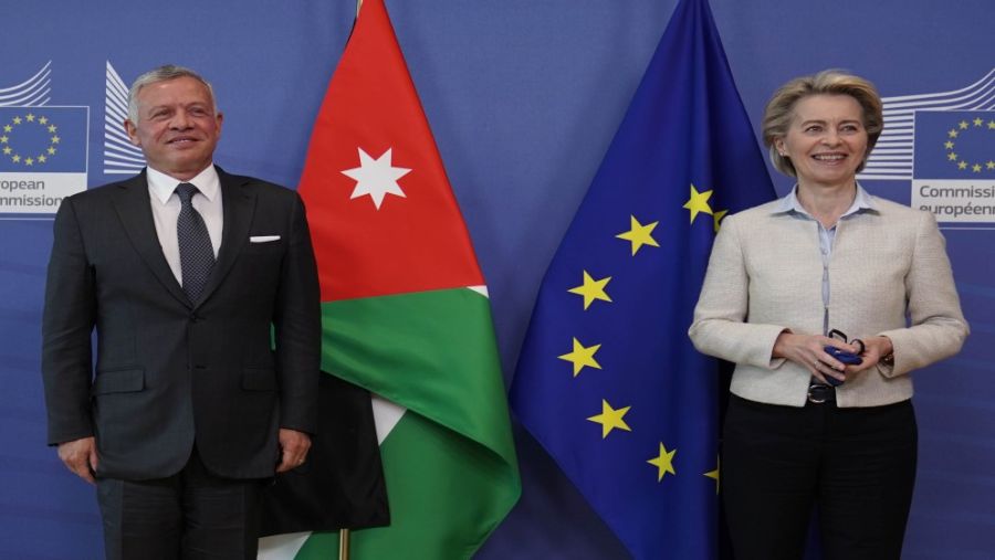 الملك عبدالله الثاني يهنئ رئيسة المفوضية