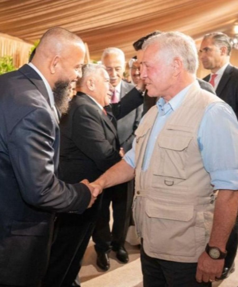 رجل الأعمال نائل الخطبان يهنئ الملك