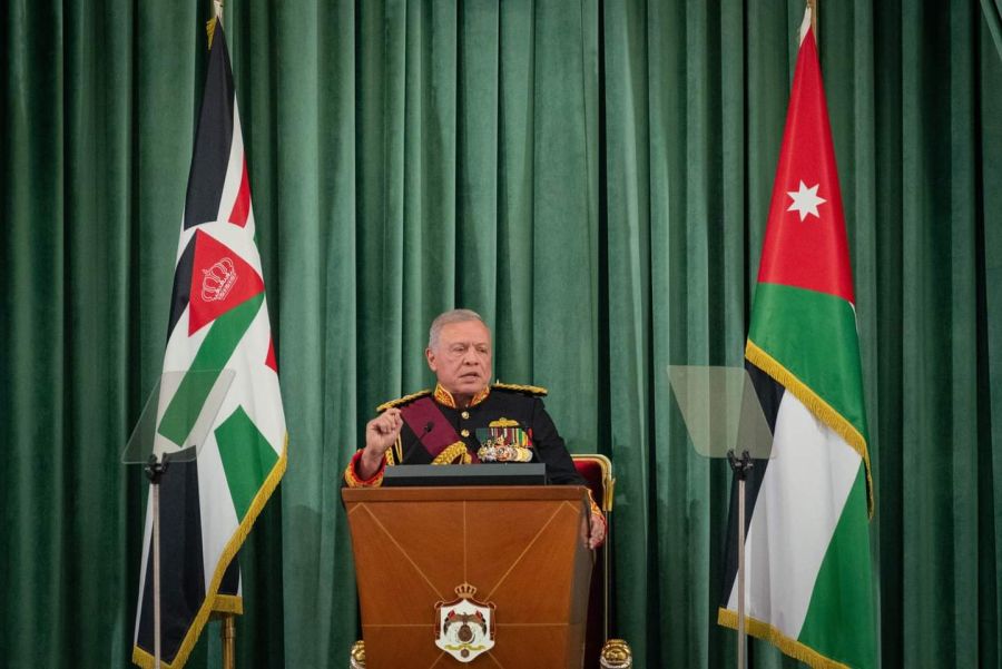 جمعية الخيول في البترا: خطاب العرش