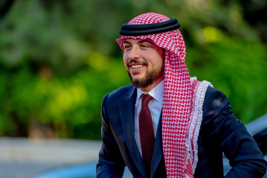 ولي العهد يبدأ زيارة عمل رسمية