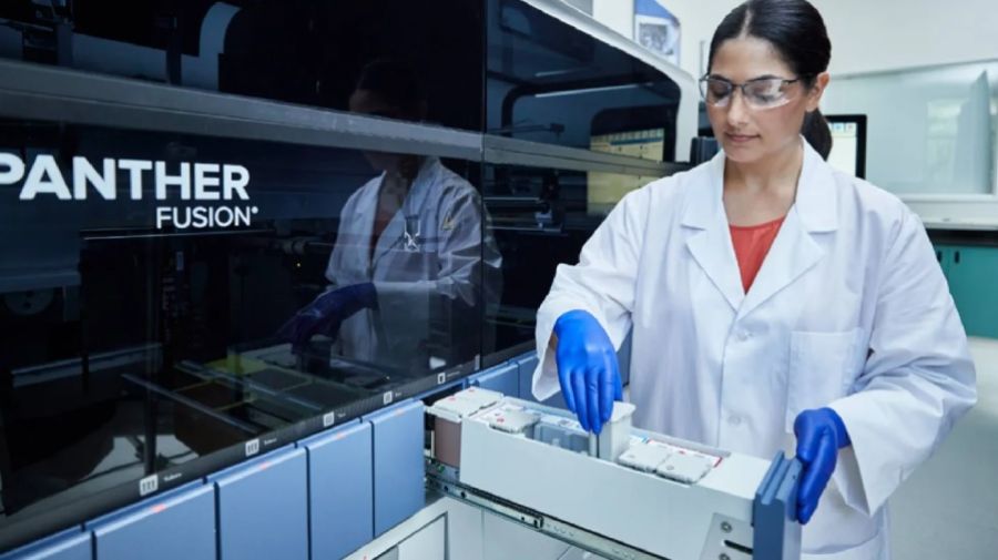 الولايات المتحدة تعلن أول إصابة بشرية