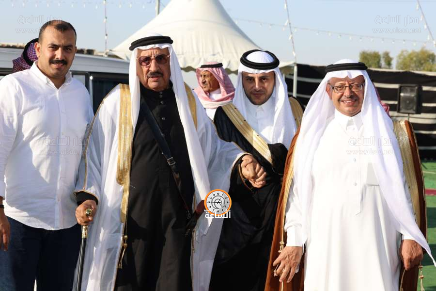 الشيخ عبدالله العابد يقيم سهرة ووليمة