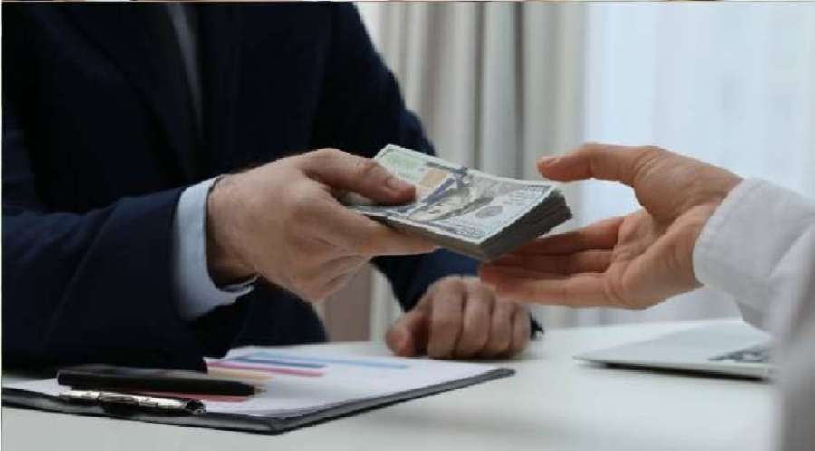 عن المطالبة بدين من فقير محتاج