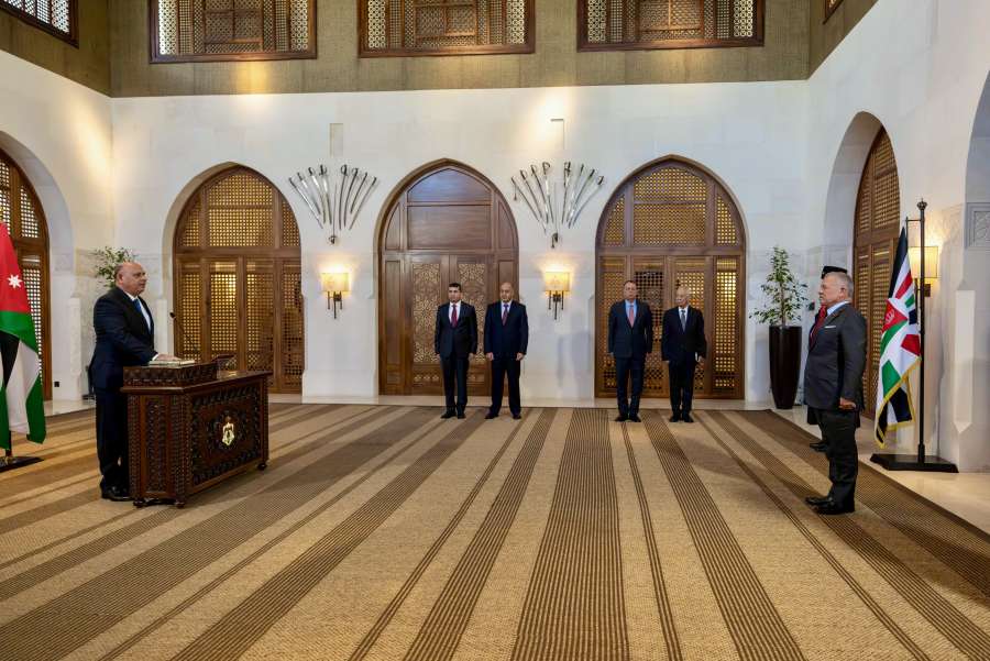 المحافظون خريسات والماضي والعوايشة يؤدون اليمين