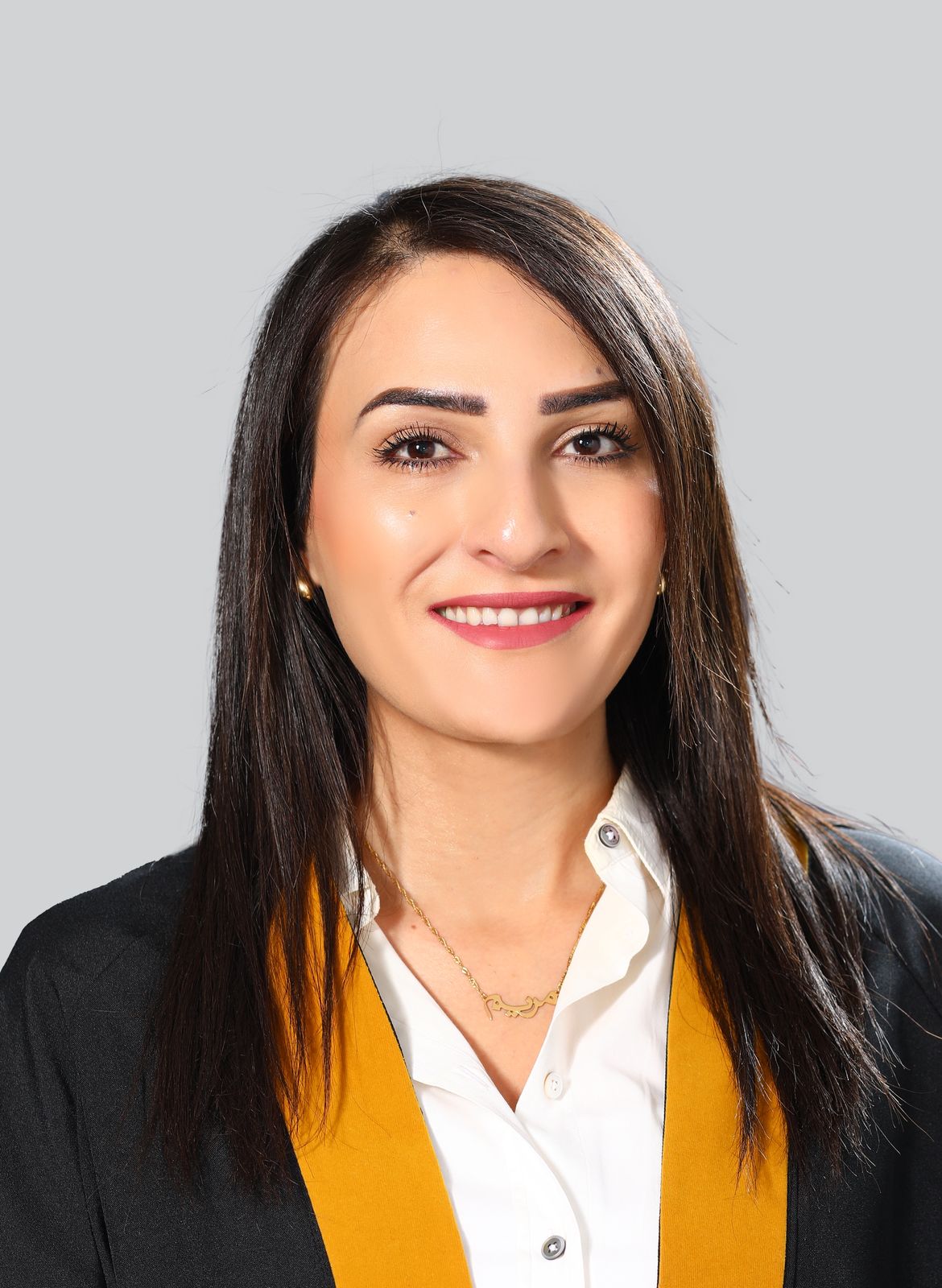 مها خميس اللوزي.. مبارك الماجستير