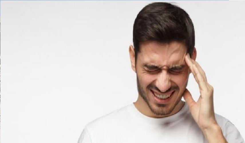 العواصف والتلوث والجفاف.. عوامل تجعل الصداع