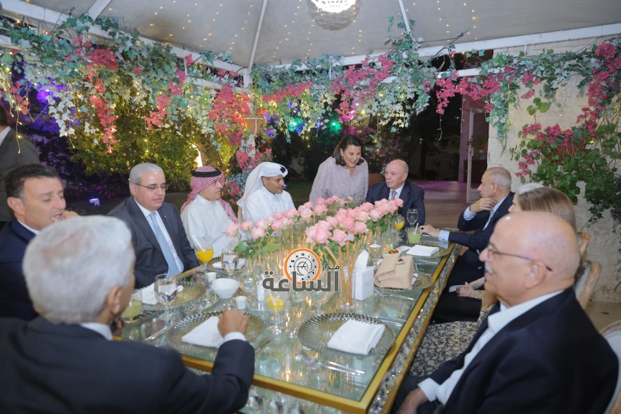 رئيسا الأعيان والنواب ووزراء وأعيان ونواب