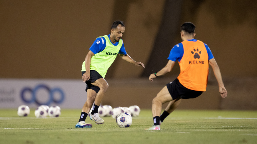 منتخب النشامى يبدأ تدريباته في عمان