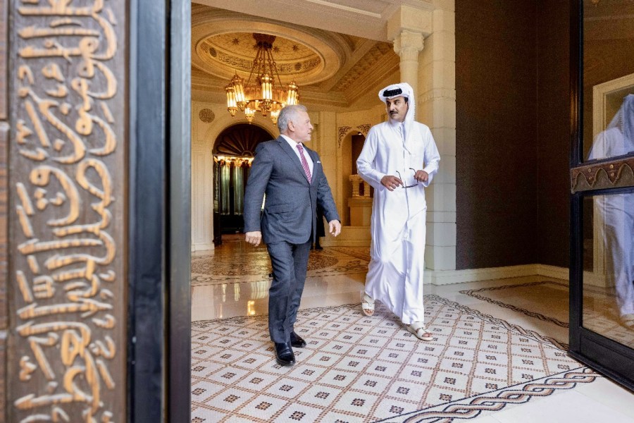 البطوش يكتب: سنشارك بكل فخر في