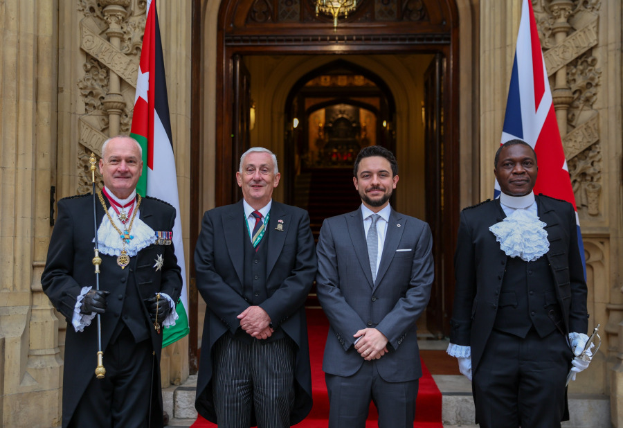 ولي العهد يلتقي رئيس مجلس العموم