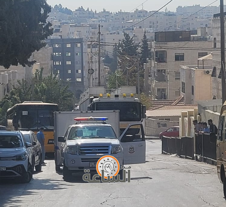 إصابات لطلبة ومعلمين بتسرب مادة كيميائية