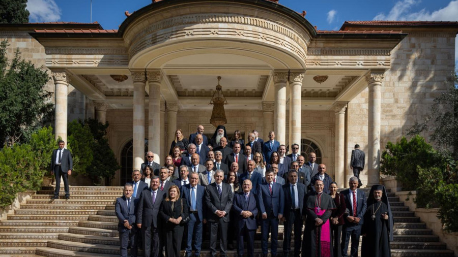 الأمير الحسن بن طلال يلتقي برلمانيين