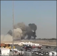 فيديو مروع لتحطم طائرة مقاتلة بمعرض