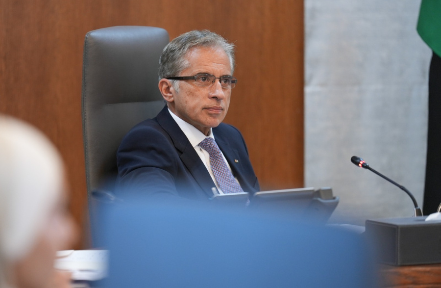 حسان يترأس اجتماع مجلس أمناء جائزة