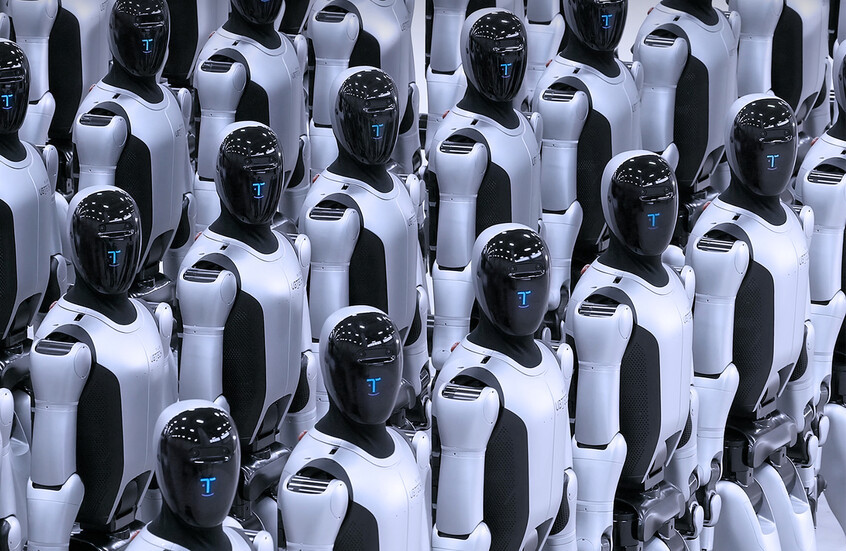 مشهد خيالي لـجيش آلي صيني يشعل