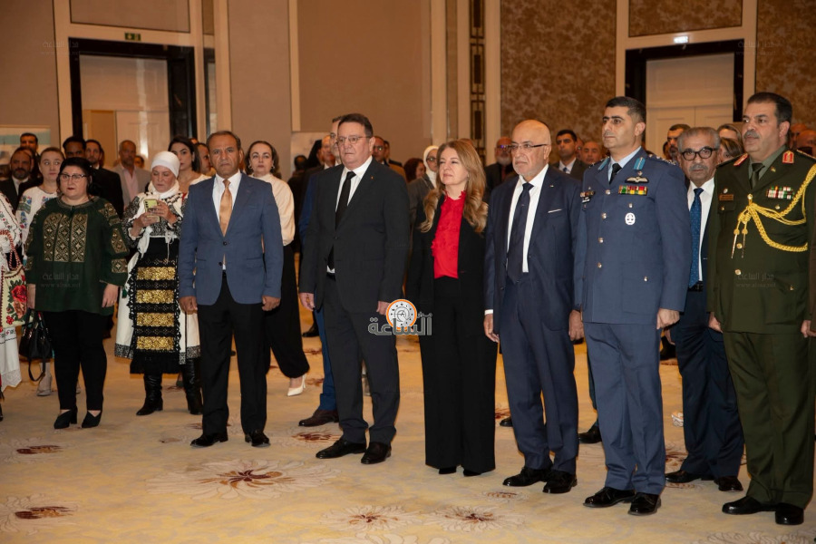 سفير رومانيا وعقيلته يحتفلان باليوم الوطني