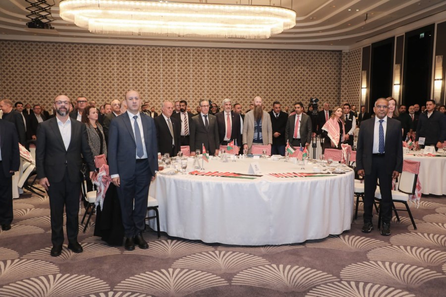 وزير الصناعة: عام 2026 سيكون نقطة