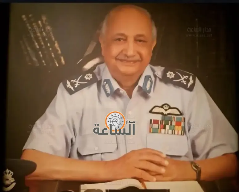 الباشا أحمد جويبر العتيبي.. طيار هليكوبتر