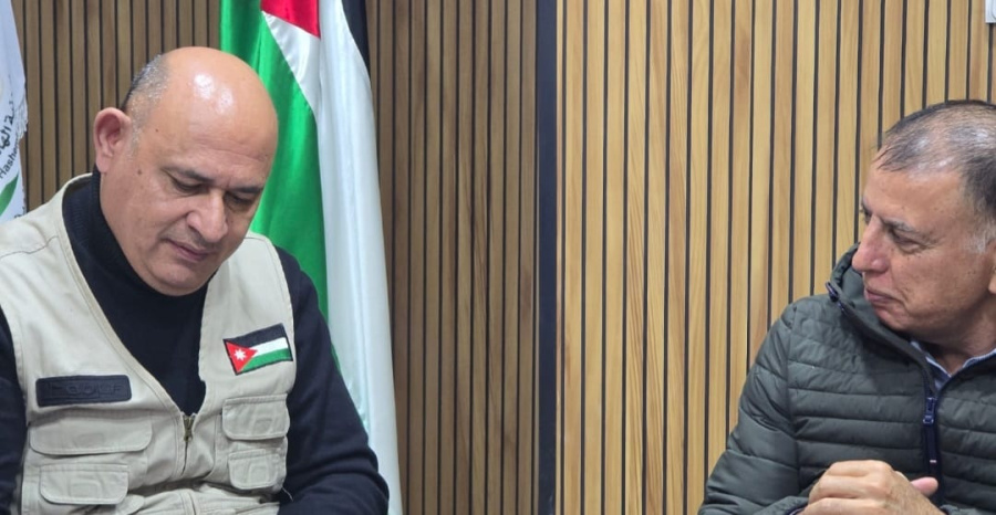 وزير الداخلية في زياره مفاجئة ويثني